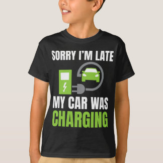 Camiseta Siento haber tardado en que mi auto estaba cargand