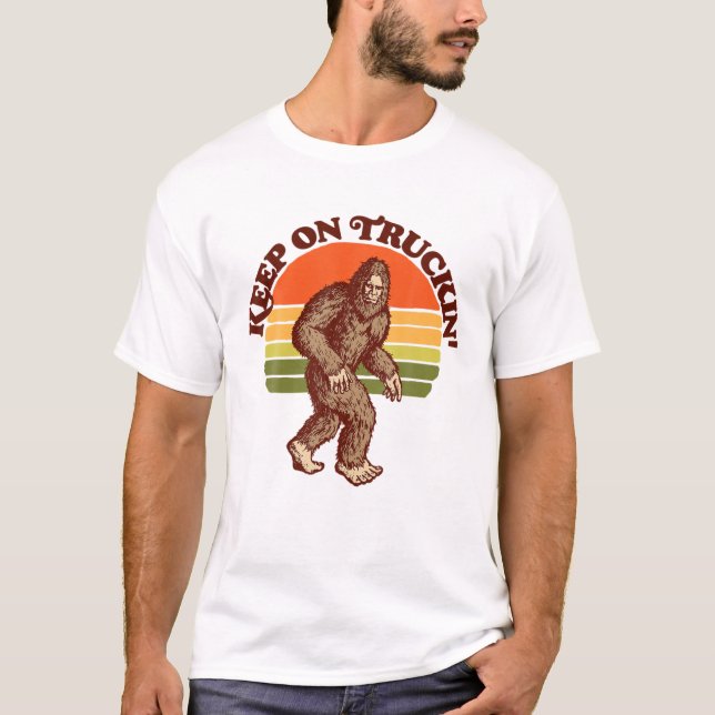 Camiseta Sigue En Camión 'Setentis Bigfoot Retro Sasquatch (Anverso)