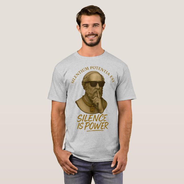 Camiseta Silentium Potentia Est – The Power of Quiet Streng (Anverso completo)