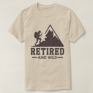 Camiseta Silhouette De Hiker Jubilado Y Salvaje