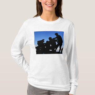 Camiseta Silhouette de soldados