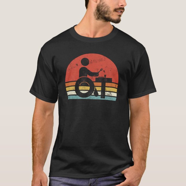 Camiseta Silla De Ruedas Retro Terapéutica Ocupacional (Anverso)