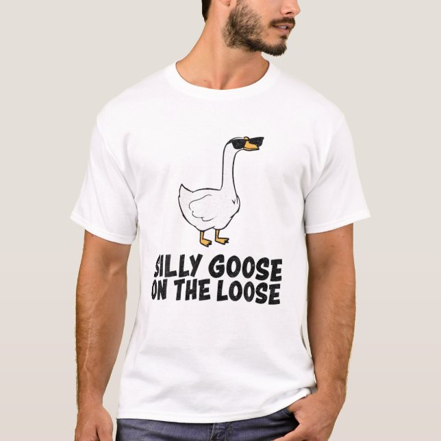 Camiseta Silly Goose On The Loose (Anverso)