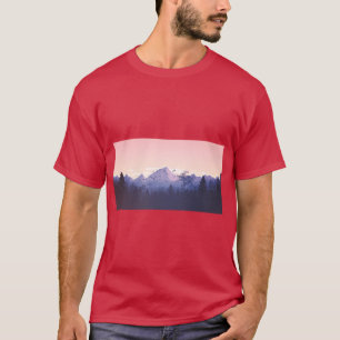 Camiseta Silueta de Árbol Majestuoso