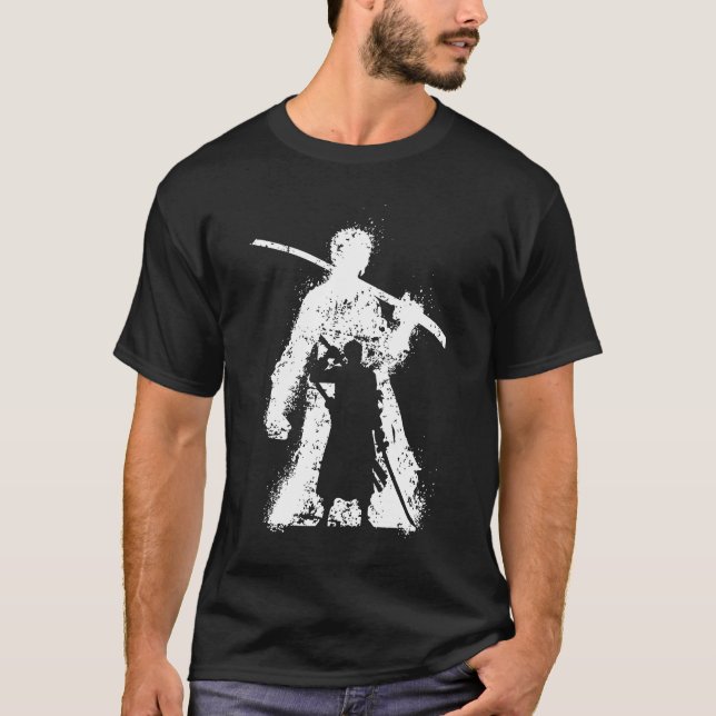 Camiseta Silueta de Guerrero con Arte de Espada (Anverso)