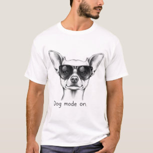 Camiseta Silueta de Perro Audaz con Orejas Alerta – Minimal