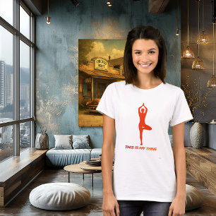 Camiseta Silueta de postura de árbol de yoga estilo de vida