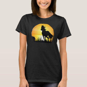 Camiseta Silueta de raza de caballo al atardecer Árabe
