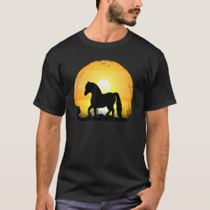 Camiseta Silueta de raza de caballo al atardecer Caballo