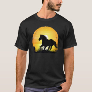 Camiseta Silueta de raza de caballo en puesta de sol Cuar