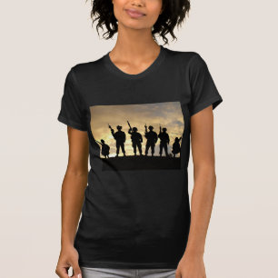 Camiseta Silueta de soldados en la 101a división