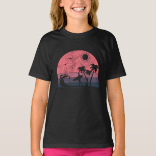 Camiseta silueta de surfista de diseño vintage