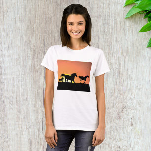 Camiseta Silueta del atardecer de caballos salvajes