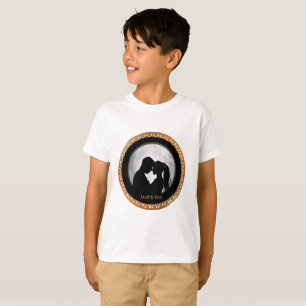 Camiseta Silueta negra de pareja joven besándose