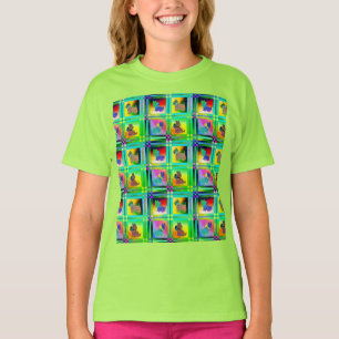 Camiseta Siluetas aterradoras en un patrón de tablero de aj