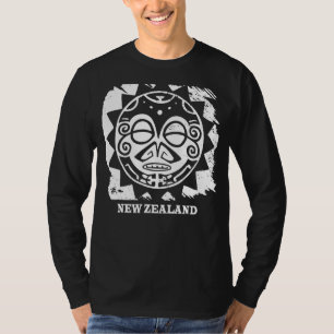 Camiseta Símbolo de máscara de la cultura maorí Haka Nueva