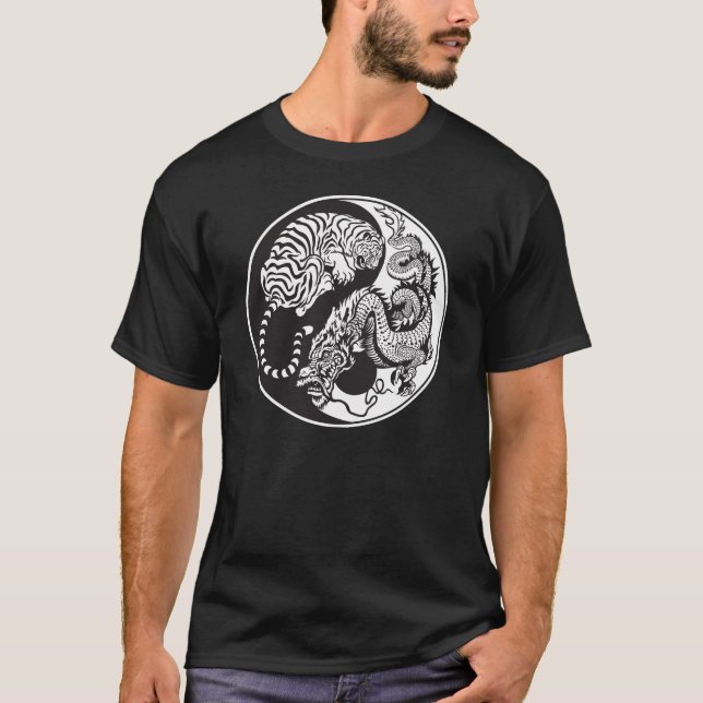 Camiseta símbolo de yang del yin del dragón y del tigre (Anverso)