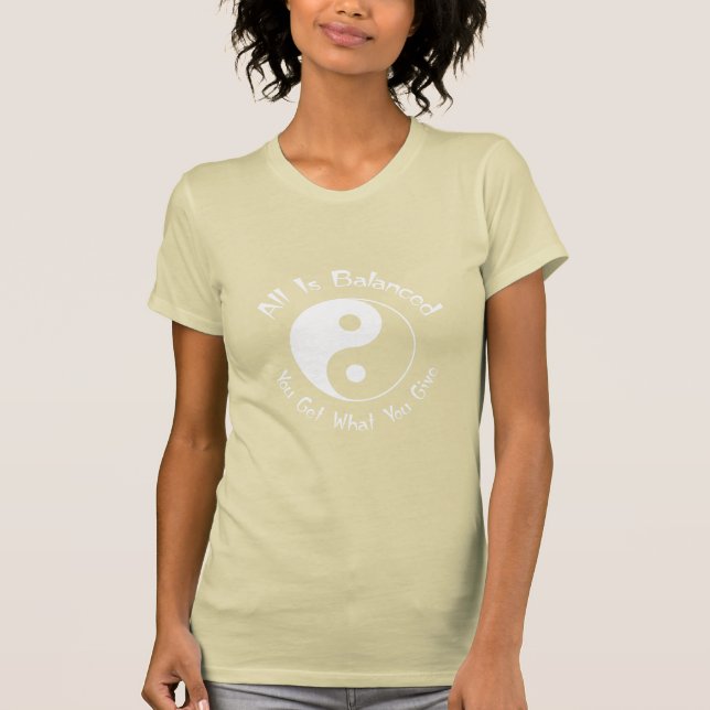 Camiseta Símbolo de Yin Yang de la balanza (Anverso)
