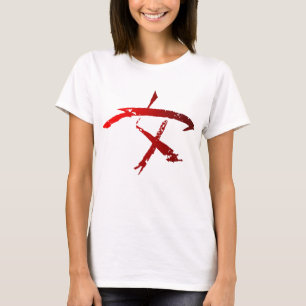 Camiseta Símbolo del guerrero de la mujer sobre blanco