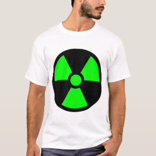 Camiseta Símbolo verde del trébol sobre fondo negro