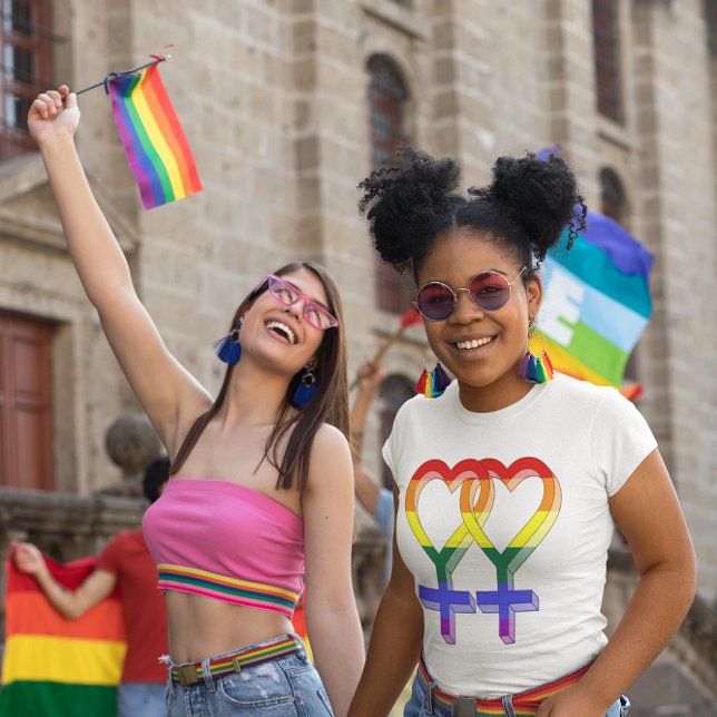Camiseta Símbolos del Orgullo Femenino Bandera Arcoiris (Female Couple Pride Symbols Rainbow Flag T-Shirt)
