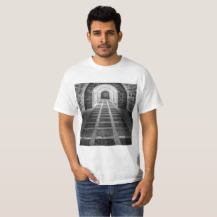 Camiseta Simetría en blanco y negro