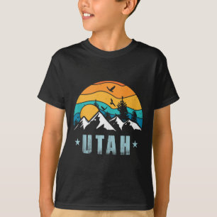 Camiseta sin mangas de senderismo en montañas retr