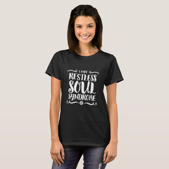 Camiseta Síndrome de Soul Inquieto Tipografía Hippie (Anverso completo)