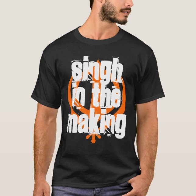 CAMISETA SINGH EN LA FABRICACIÓN,… LENTAMENTE, LENTAMENTE (Anverso)