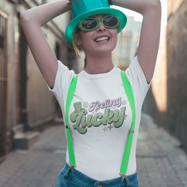 Camiseta Sintiéndose afortunado (Subido por el creador)