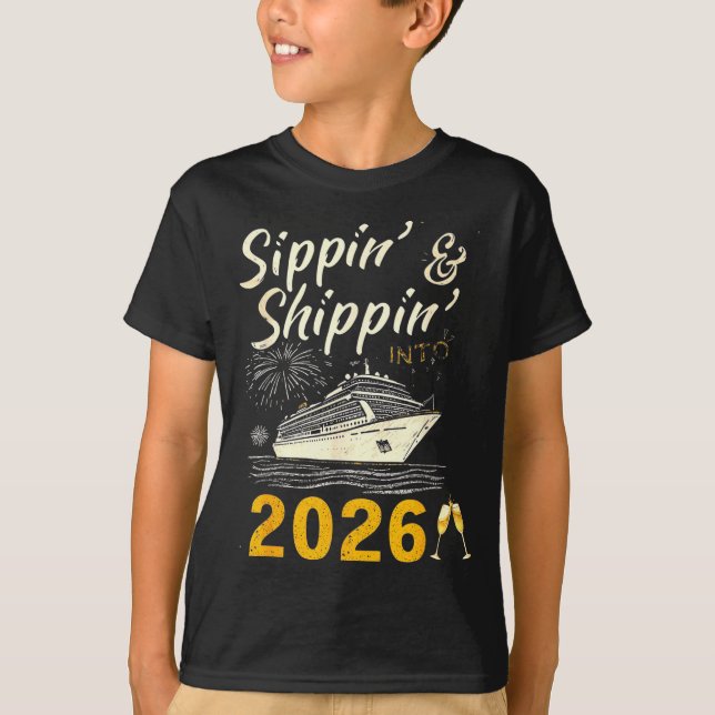 Camiseta Sipn’ &amp; Shipn’ Into 2026 Cruise Party, Happy N (Anverso)
