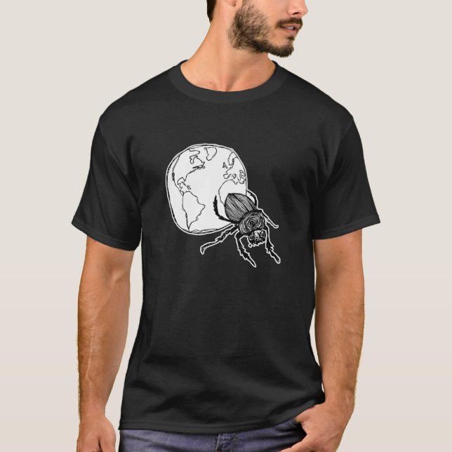 Camiseta Sísifo Escarabajo Pelotero de Tierra Oscura y Tene (Anverso)