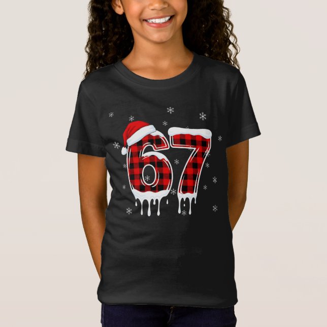 Camiseta Six Seven 6 7 Meme Checkered Design with Santa Hat (Anverso)