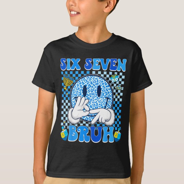 Camiseta Six Seven Bruh 67 Meme Hanukkah Lights Jewi-shirt  (Anverso)