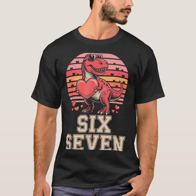 Camiseta Six Seven Valentine’s Day Dinosaur T-rex For Kids  (Anverso)