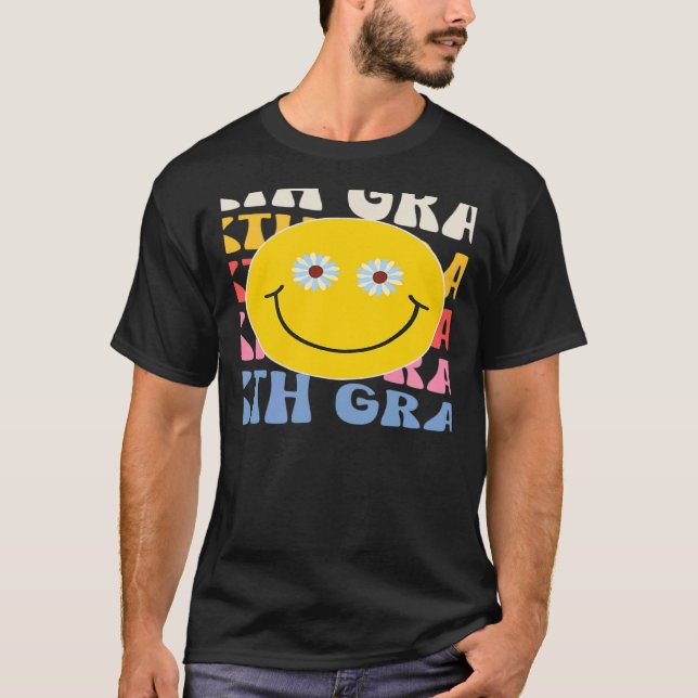 Camiseta Sixth Grade Smile Groovy Back To School 6th Grade  (Anverso)