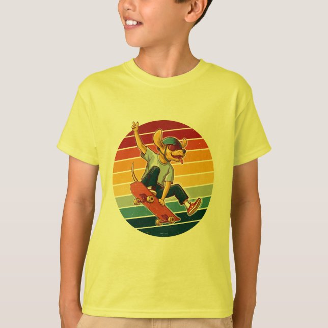 Camiseta Skater Dog Atardecer Retro (Anverso)