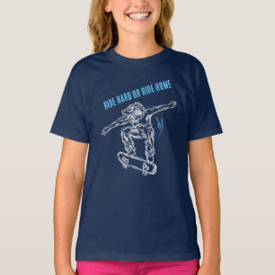 Camiseta Skater Volador Haciendo Patinaje De Mediano Aire