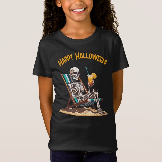 Camiseta Skeleton Beach Lounging Halloween (Anverso)