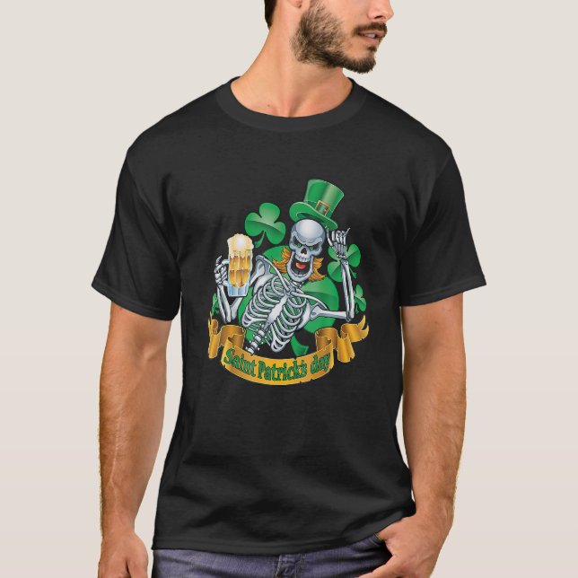 Camiseta Skeleton Leprechaun With Shamrock Beer For St Patr (Anverso)