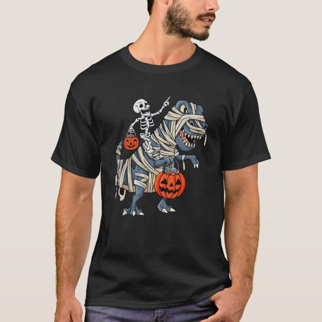 Camiseta Skeleton Riding Mummy Dinosaur rex Halloween Pump (Anverso)
