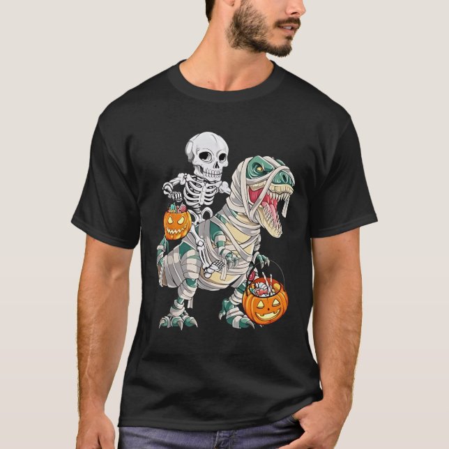 Camiseta Skeleton Riding Mummy Dinosaur T rex Halloween Div (Anverso)