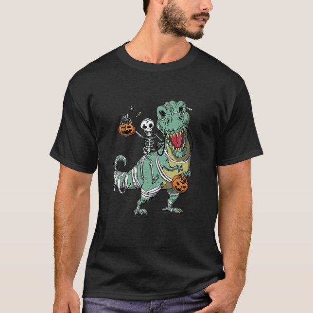 Camiseta Skeleton Riding Mummy Dinosaur T Rex Halloween Div (Anverso)