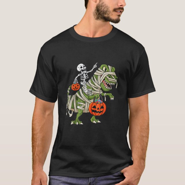 Camiseta Skeleton Riding Mummy Dinosaur T Rex Halloween Fun (Anverso)