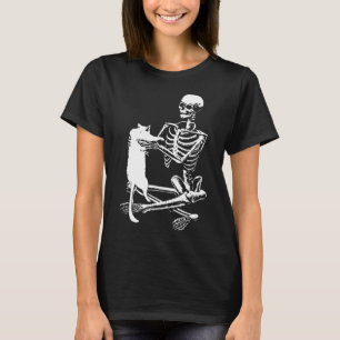 Camiseta Skeleton Sujetando Un Desfile De Ropa De Halloween