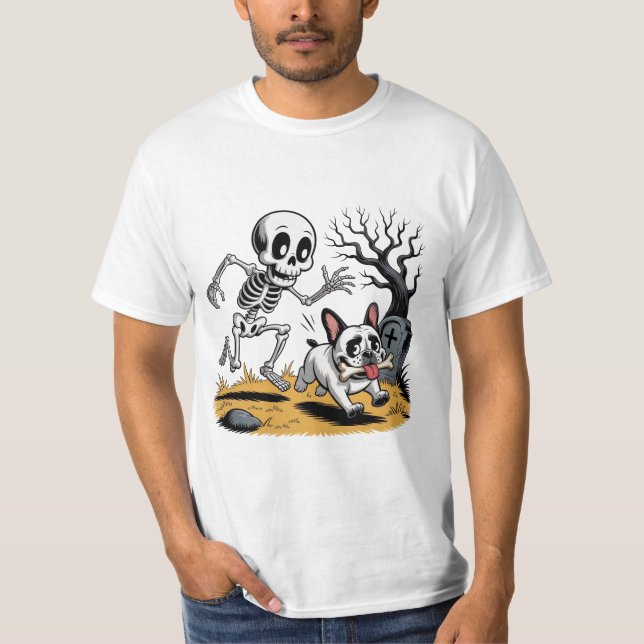 Camiseta Skeleton vs French Bulldog – Funny Halloween Chase (Anverso)