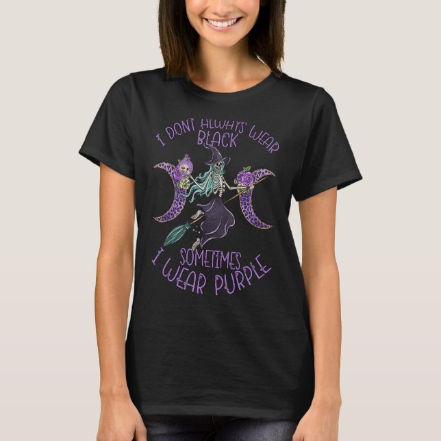 Camiseta Skeleton Witch Riding Broom Purple Halloween (Anverso)