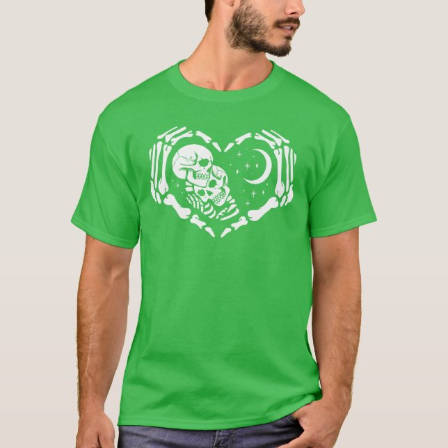 Camiseta Skeletons In Love In Heart Shape Skeleton Hands (Anverso)