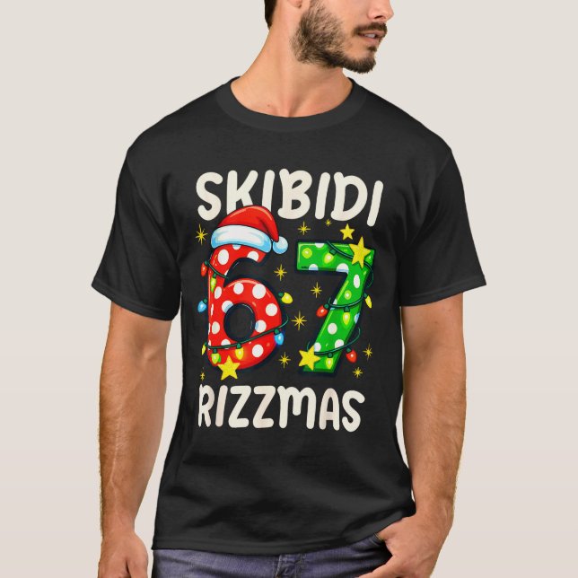 Camiseta Skibidi 67 Rizzmas Funny Six Seven Meme Christmas  (Anverso)