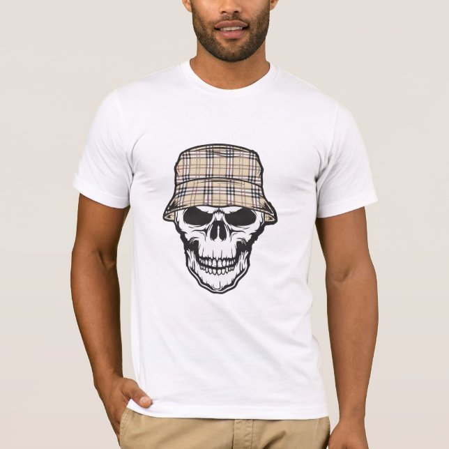 Camiseta Skull with Plaid Bucket Hat Graphic (Anverso)